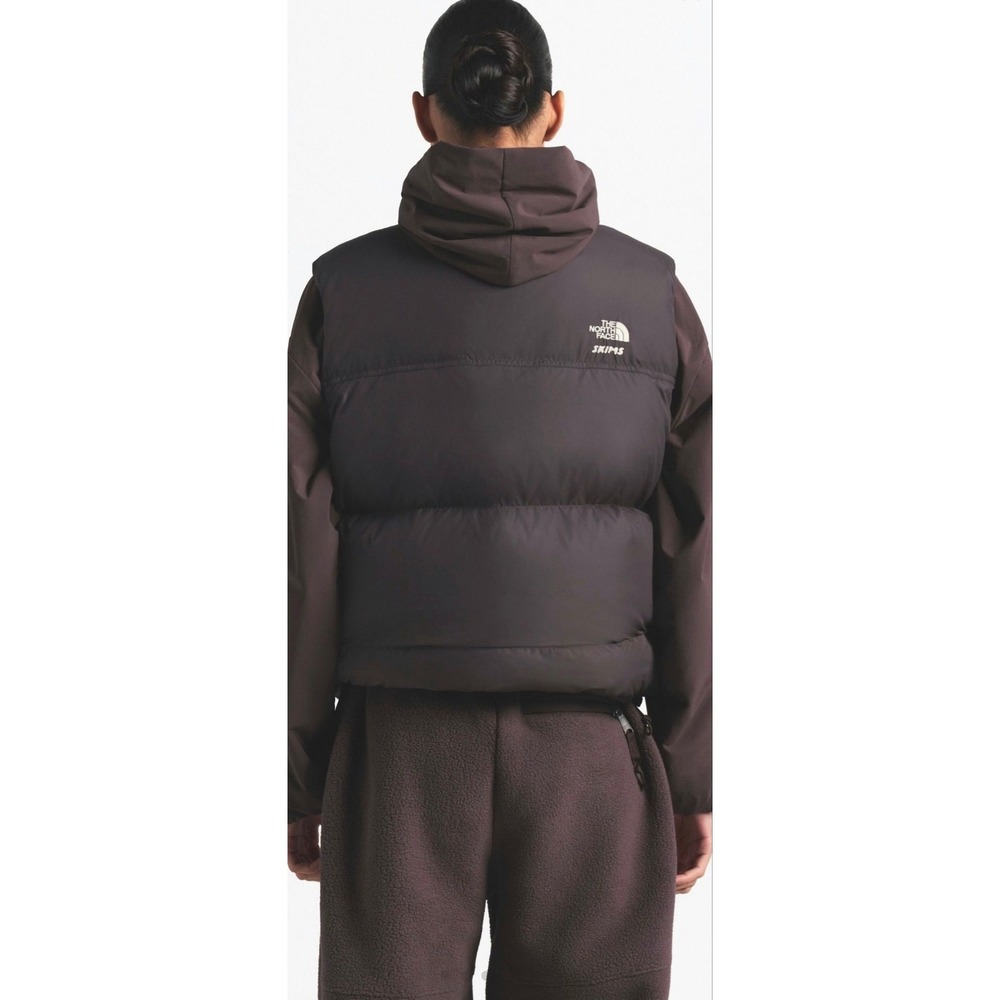 The North Face x SKIMS 1996 Nuptse Vest- Phoenix - Picture 3 of 3